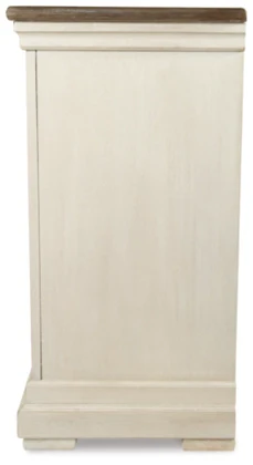 Bolanburg Dining Server with 3 Latticed Doors - Image 6