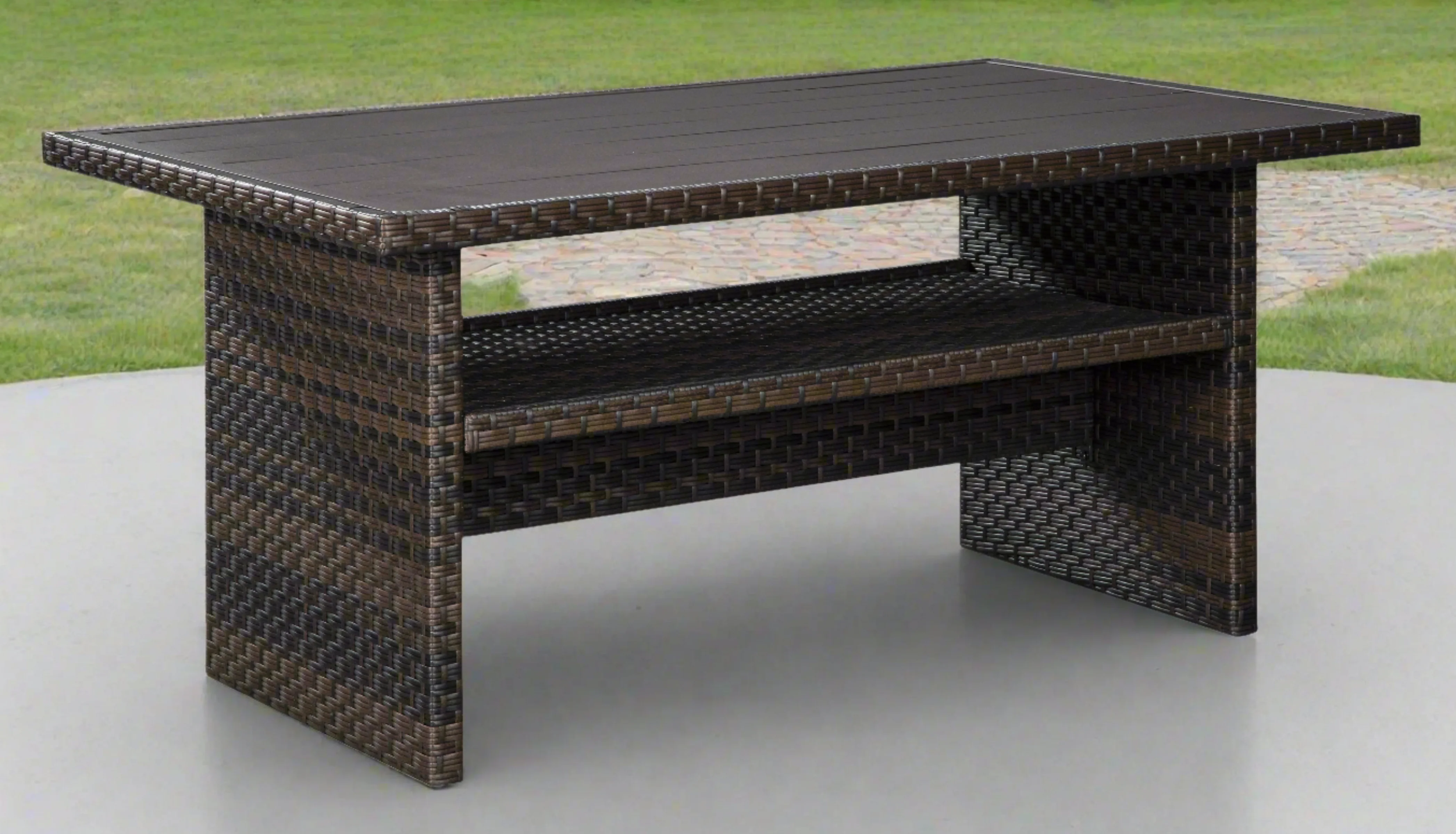 Easy Isle Outdoor Table