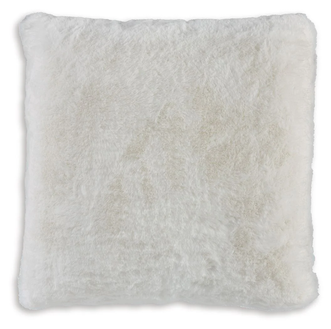 Regency Gariland - Faux Fur Pillow